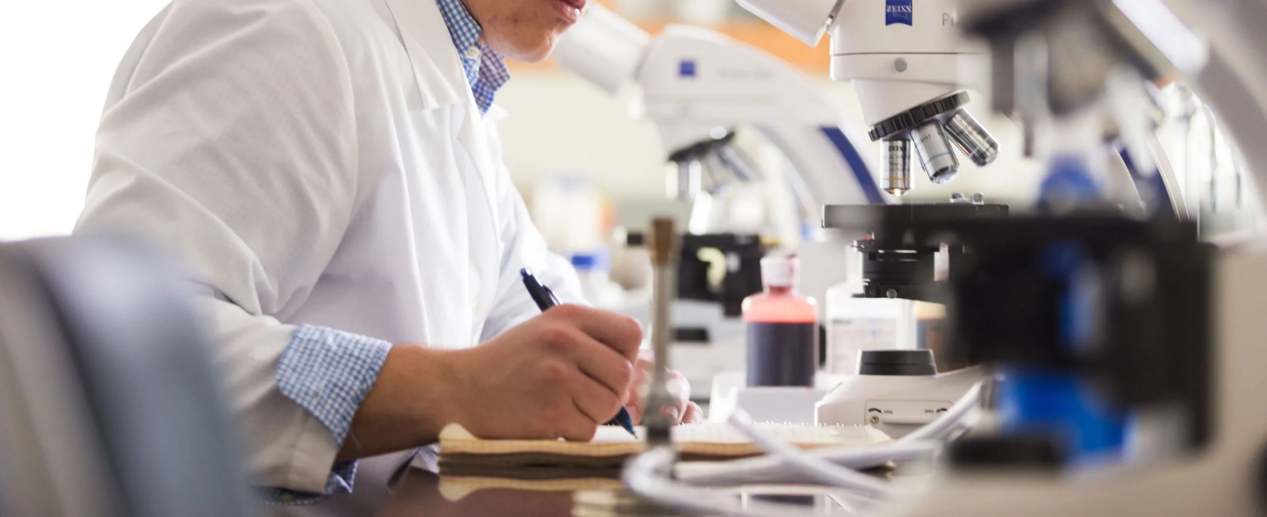 آپولیپوپروتئین B (ApoB)